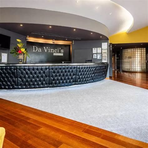 The 10 best hotels in Derry Londonderry, Londonderry County.